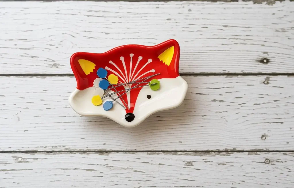 Magnetic Pin Holder 3